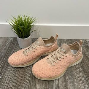 APL Techloom Phantom trainers/sneakers/running shoes